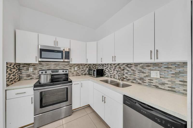 3 bedroom SingleFamilyResidence at 16010 NE 5th Avenue, Fulford Highlands Add 03, Miami — photo 4