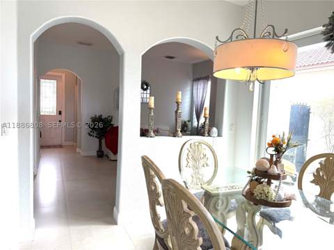 18247 NW 88th Pl, Hialeah FL - photo 8 of 45