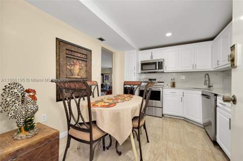 2750 NE 183rd St 2204, Aventura FL - photo 16 of 31