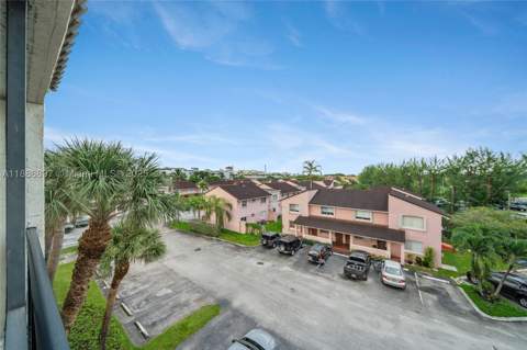 8005 Lake Dr 404, Doral FL - photo 20 of 23