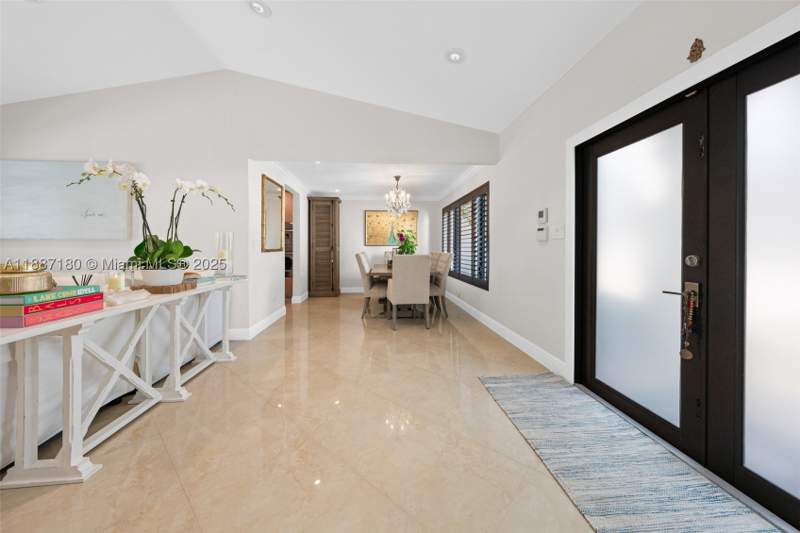 3 bedroom SingleFamilyResidence at 6420 SW 63rd Ter, Twin Lake Manor Sub, South Miami — photo 5