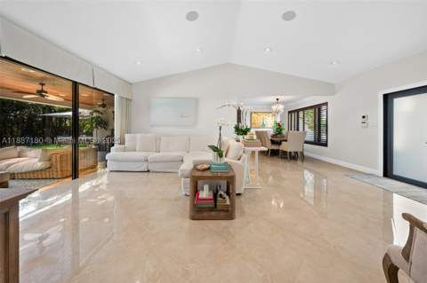 6420 SW 63rd Ter, South Miami FL - photo 8 of 38