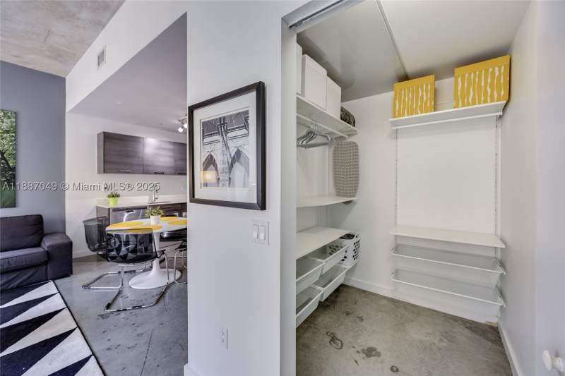 1 bedroom Condominium at 151 SE 1st St 1003, Centro Condo, Miami — photo 4