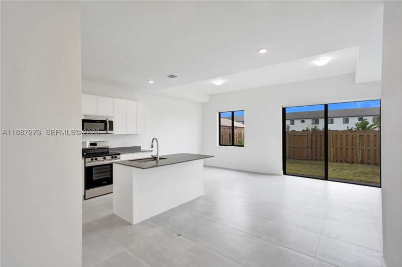 3 bedroom Townhouse at 18944 SW 344th Ter, Century Park Square, Homestead — photo 3