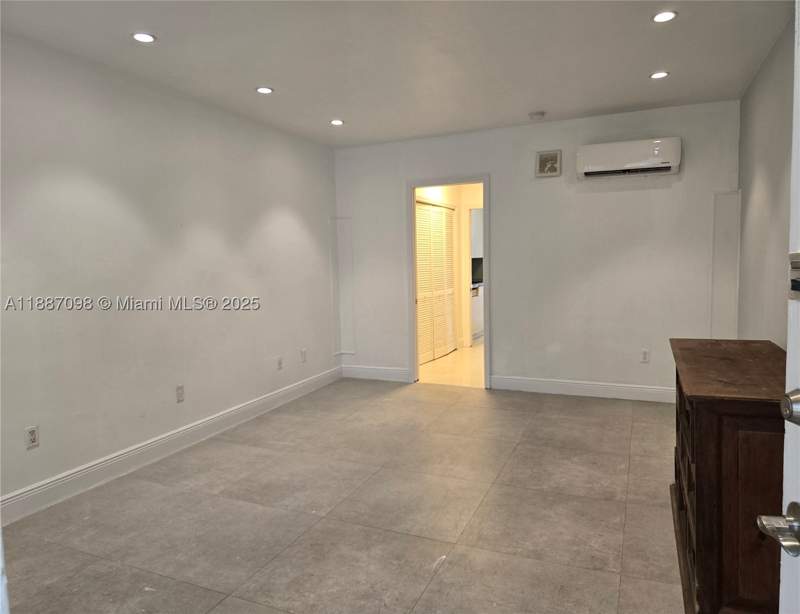1 bedroom Condominium at 835 Meridian Ave 4, 835 Meridian Condo, Miami Beach — photo 4