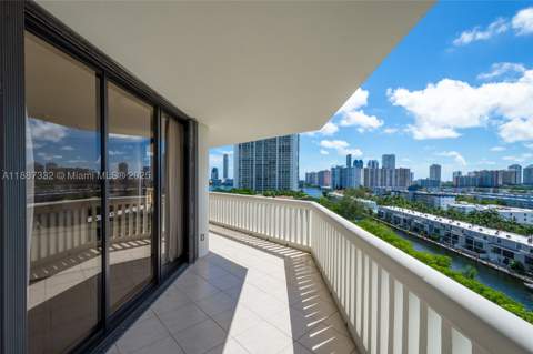 2000 Island Blvd 1002, Aventura FL - photo 19 of 26
