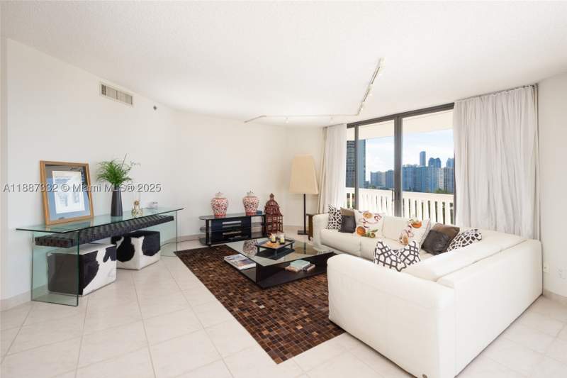 2 bedroom Condominium at 2000 Island Blvd 1002, Williams Island, Aventura — photo 3