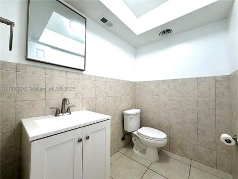 1885 NE 121st St 3, North Miami FL - photo 12 of 22