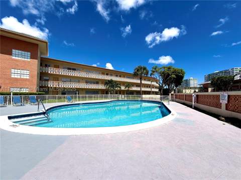 1885 NE 121st St 3, North Miami FL - photo 20 of 22