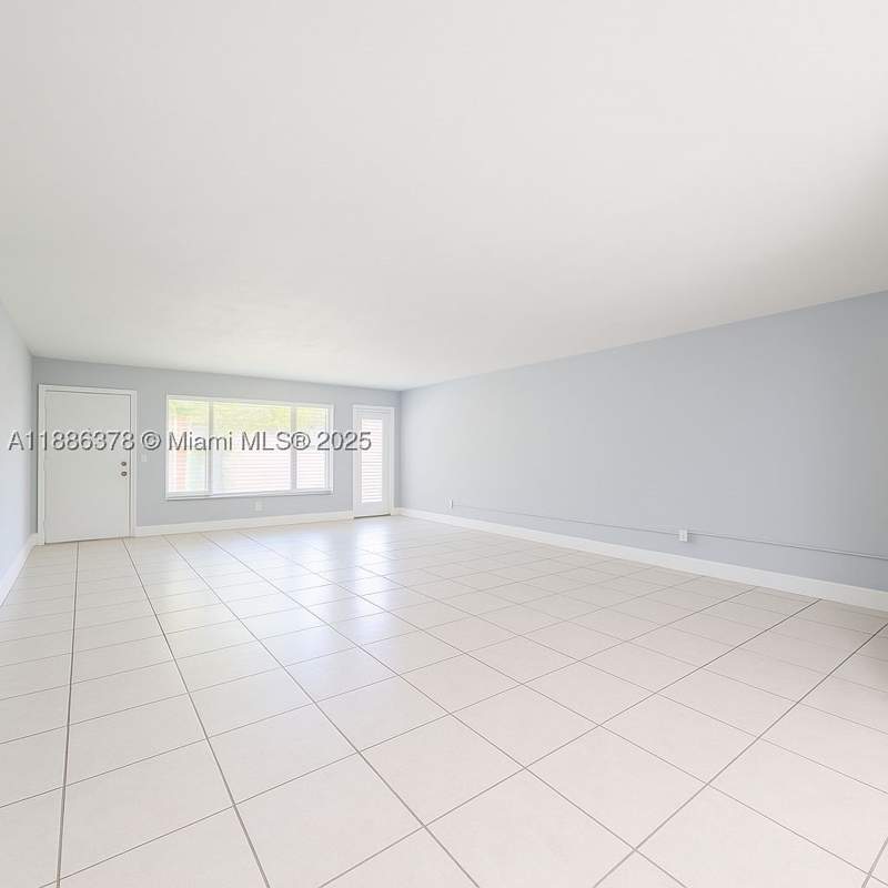 1 bedroom Condominium at 1885 NE 121st St 3, Sutton House Condo, North Miami — photo 5