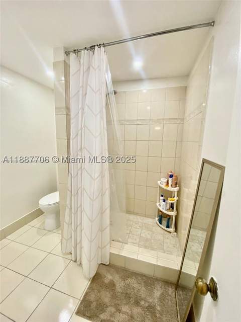 10000 NW 80 Ct 2565, Hialeah Gardens FL - photo 10 of 11