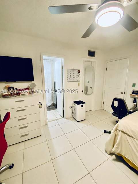10000 NW 80 Ct 2565, Hialeah Gardens FL - photo 8 of 11