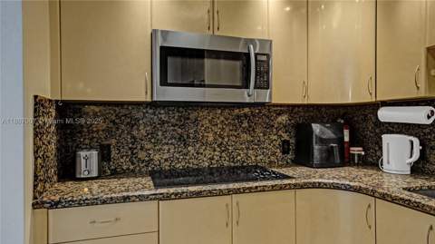 100 Bayview Dr 1931, Sunny Isles Beach FL - photo 17 of 43