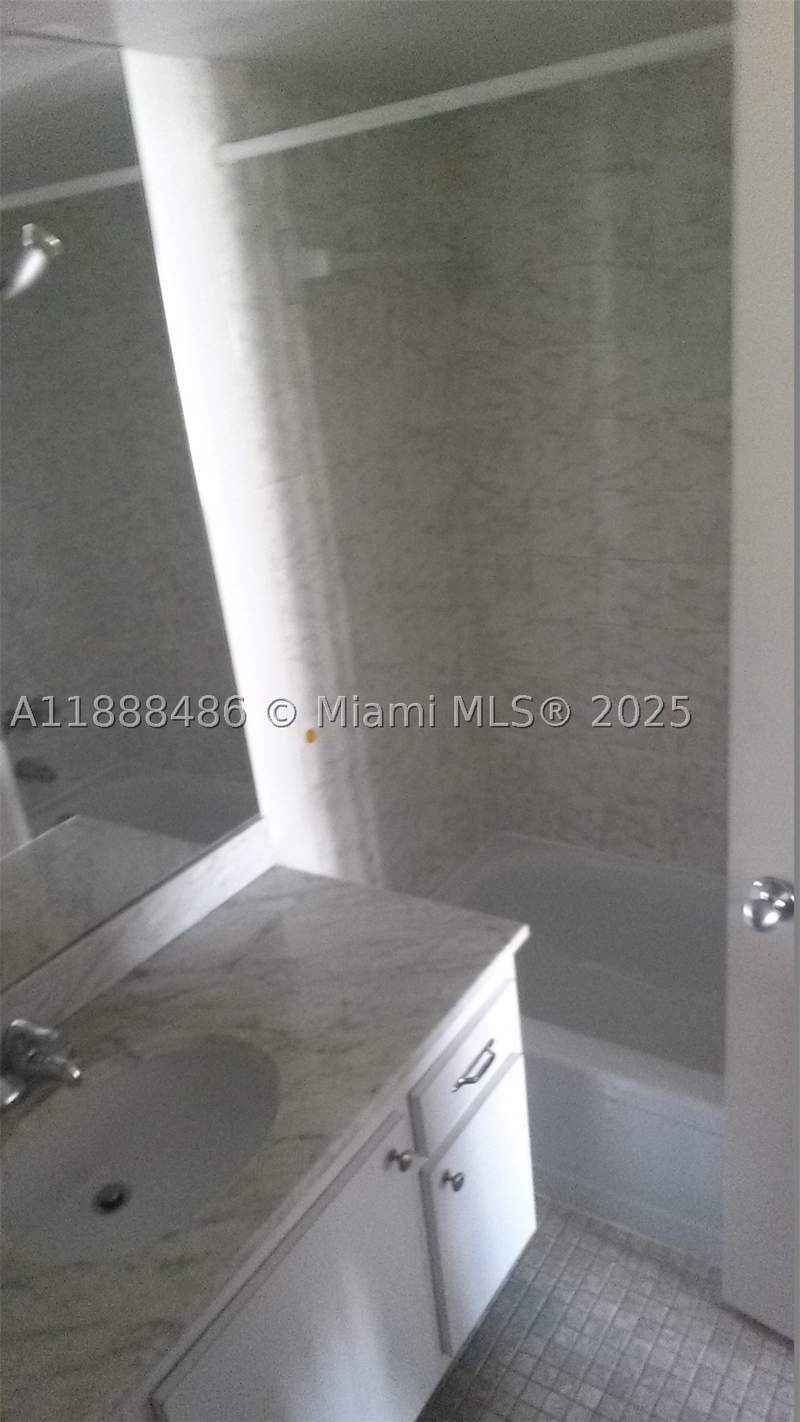 3 bedroom Condominium at 2750 NE 183rd St 2305, Commodore Plaza, Aventura — photo 4