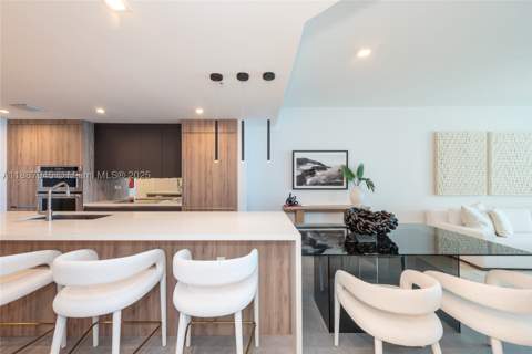 3801 Collins Ave 1502, Miami Beach FL - photo 11 of 40