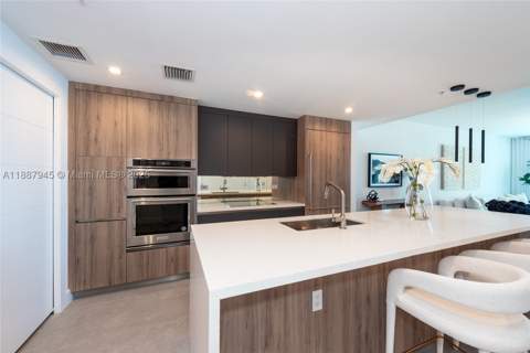 3801 Collins Ave 1502, Miami Beach FL - photo 12 of 40