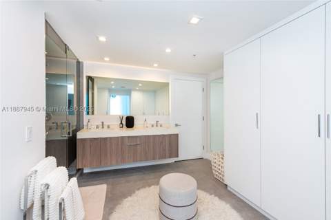 3801 Collins Ave 1502, Miami Beach FL - photo 18 of 40