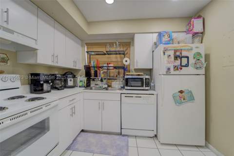 14915 SW 80th St 205, Miami FL - photo 6 of 21