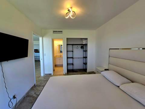 20335 W Country Club Drive 2208, Aventura FL - photo 11 of 35