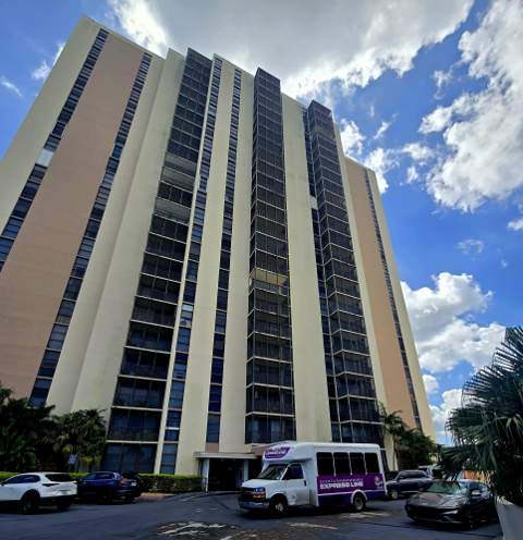 20335 W Country Club Drive 2208, Aventura FL - photo 18 of 35