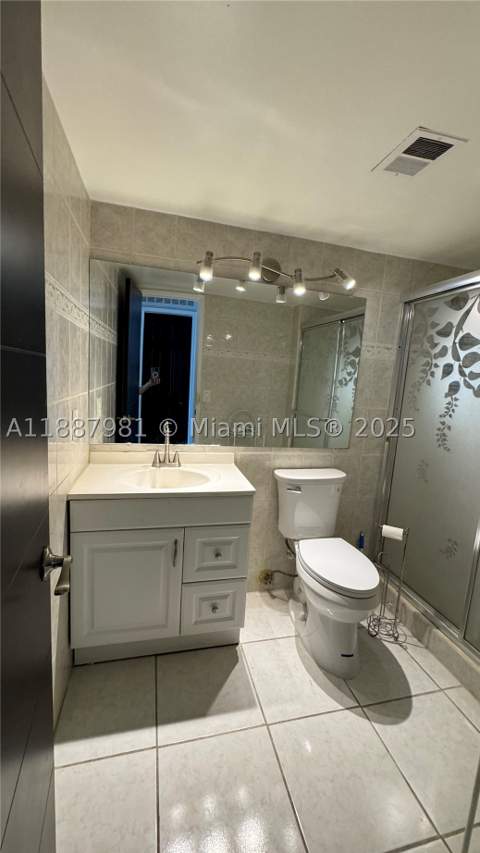 160 NE 203rd Ter E31, Miami Gardens FL - photo 15 of 24