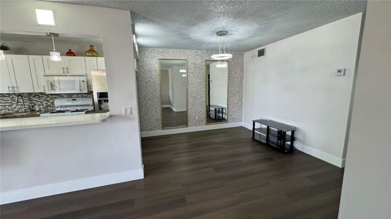 1 bedroom Condominium at 160 NE 203rd Ter E31, Ro-Mont South Condo E, Miami Gardens — photo 4