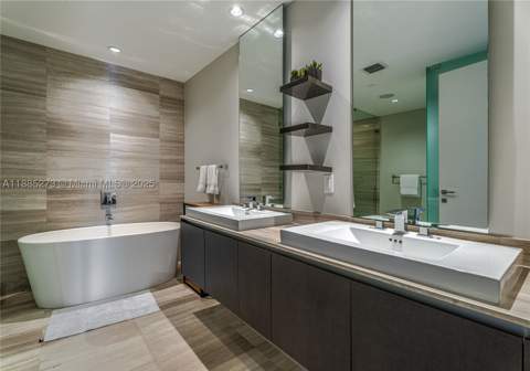 3250 NE 188th St 603, Aventura FL - photo 21 of 47