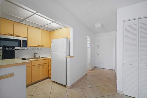 7904 West Dr 405, North Bay Village FL - photo 12 of 24
