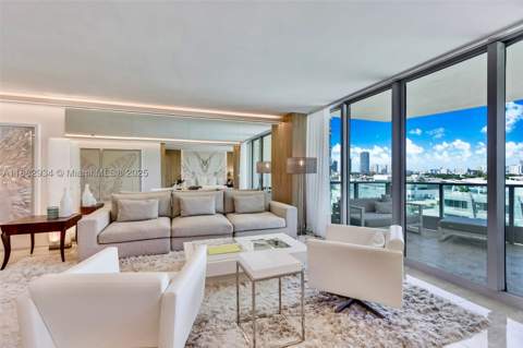 1455 Ocean Dr 811, Miami Beach FL - photo 17 of 44