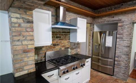 3050 Alton Rd, Miami Beach FL - photo 18 of 41