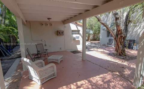 3050 Alton Rd, Miami Beach FL - photo 8 of 41