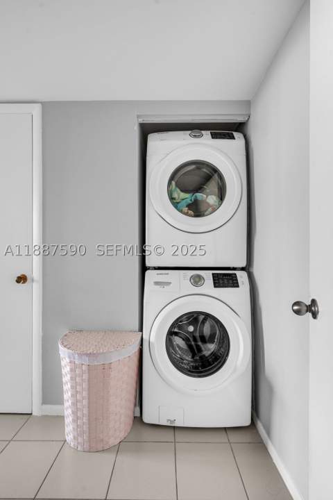1000 Quayside Ter 505, Miami FL - photo 17 of 24