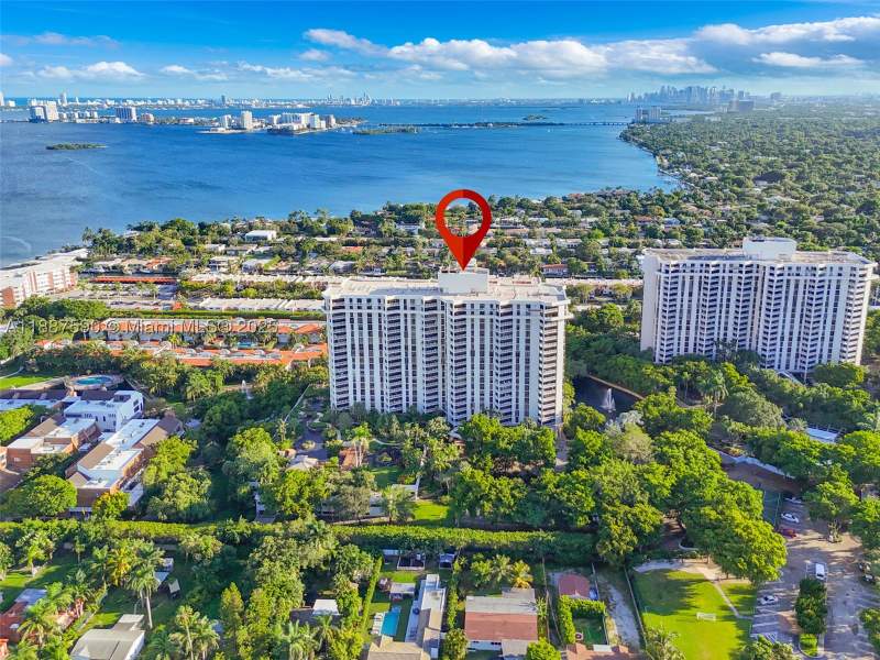 2 bedroom Condominium at 1000 Quayside Ter 505, Towers Of Quayside Condo, Miami — photo 2