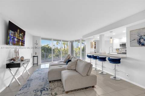 1000 Quayside Ter 505, Miami FL - photo 6 of 24