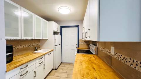 801 Meridian Ave 1A, Miami Beach FL - photo 6 of 20
