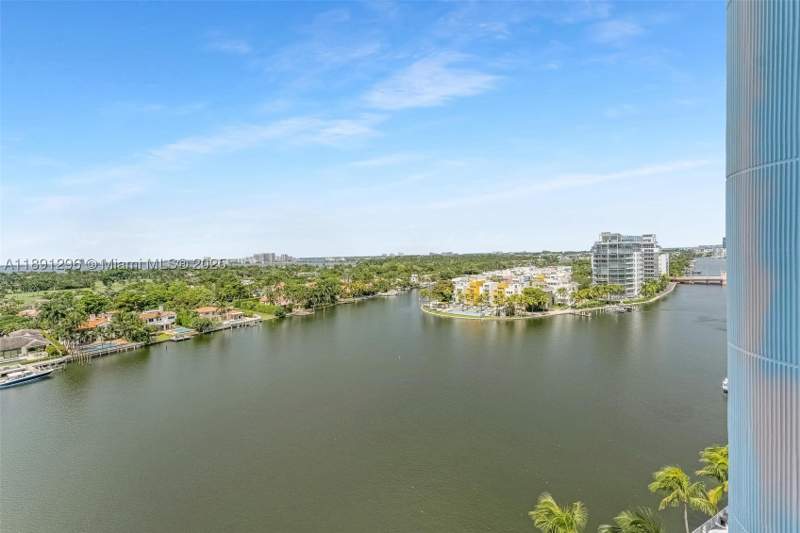 2 bedroom Condominium at 5838 Collins Ave 11B, 5838 Condominium, Miami Beach — photo 3