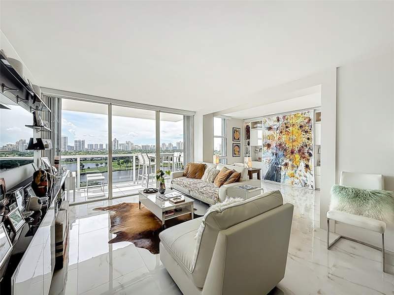 2 bedroom Condominium at 3625 N Country Club Drive 1204, El Dorado Towers, Aventura — photo 2