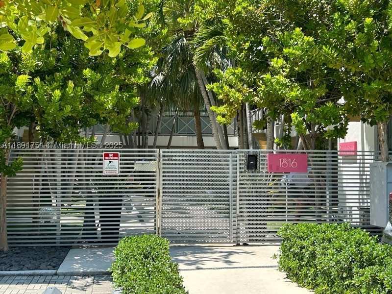 2 bedroom Condominium at 1816 Meridian Ave 18, 1818 Meridian House Condo, Miami Beach — photo 1