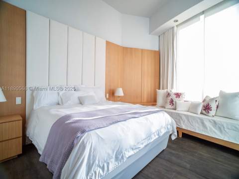 900 Brickell Key Blvd 2204, Miami FL - photo 18 of 40
