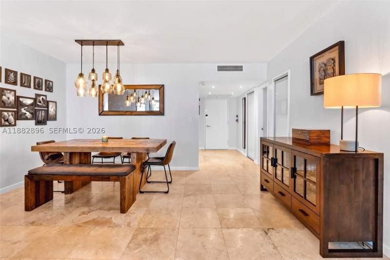 1 bedroom Condominium at 5700 Collins Ave 3M, Seacoast 5700 Condo, Miami Beach — photo 3