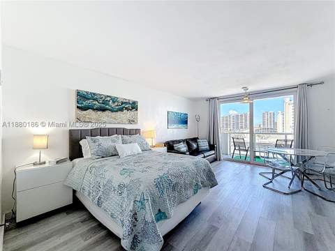 19201 Collins Ave 636, Sunny Isles Beach FL - photo 11 of 23