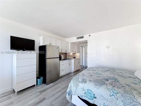 19201 Collins Ave 636, Sunny Isles Beach FL - photo 13 of 23