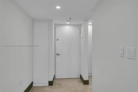 20515 E Country Club Dr 343, Aventura FL - photo 6 of 24