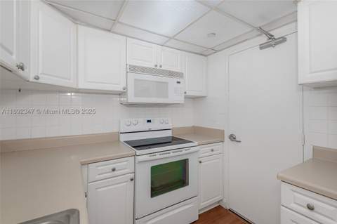 1200 West Ave 1531, Miami Beach FL - photo 12 of 29
