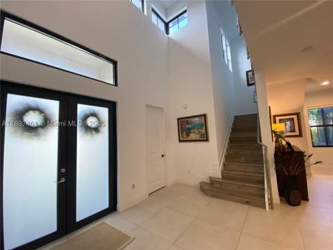 8904 SW 69th Ter, Miami FL - photo 9 of 42