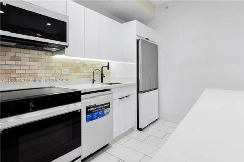5300 NW 87th Ave 1212, Doral FL - photo 13 of 27