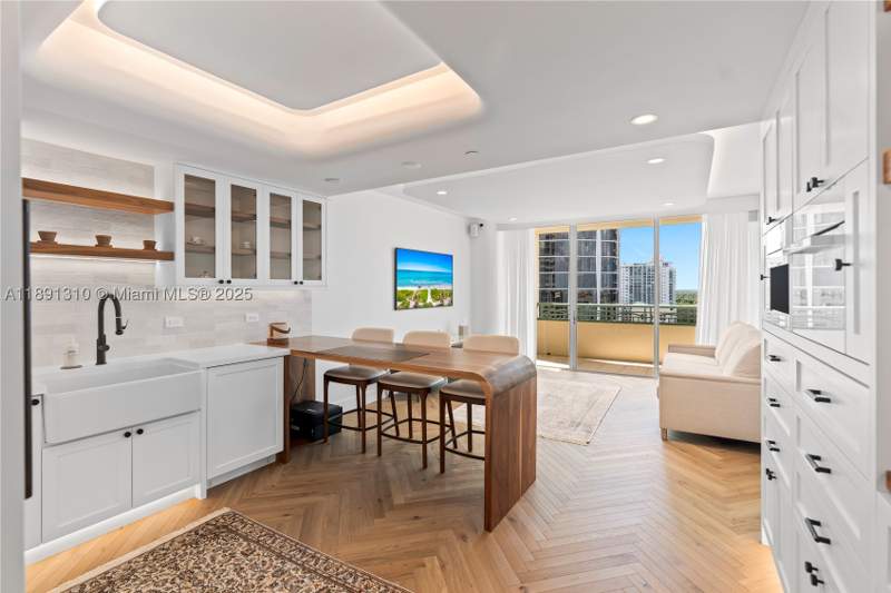 1 bedroom Condominium at 3350 SW 27th Ave 1503, The Executive Residences, Coconut Grove — photo 4