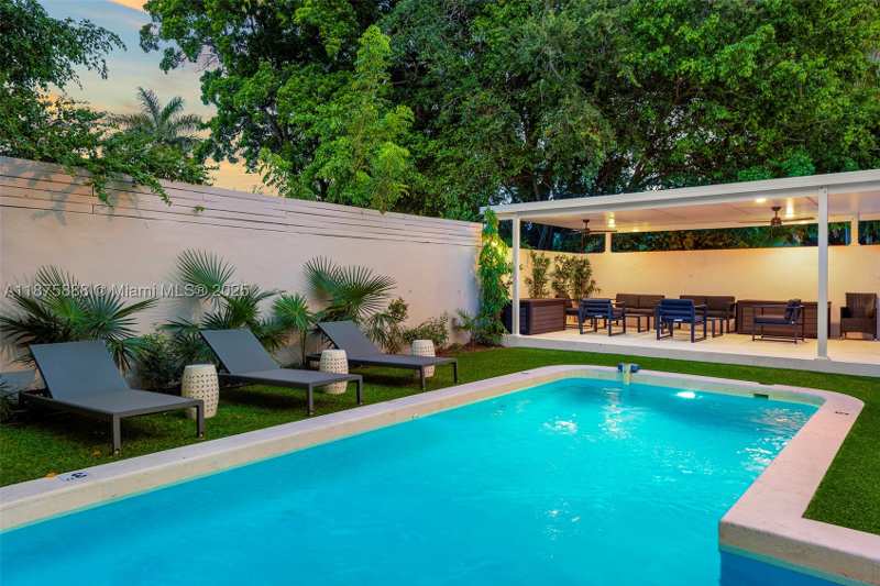 5 bedroom SingleFamilyResidence at 1019 NE 87th St, Davis Harbor, Miami — photo 1