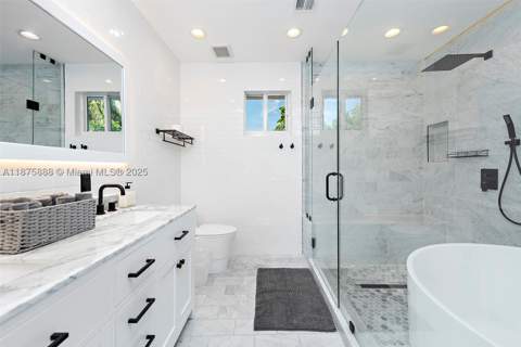 1019 NE 87th St, Miami FL - photo 11 of 31