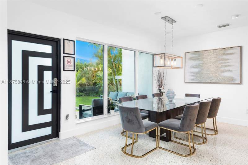 5 bedroom SingleFamilyResidence at 1019 NE 87th St, Davis Harbor, Miami — photo 4